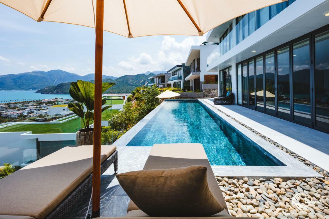 Lucina Villa Nha Trang Buitenkant foto