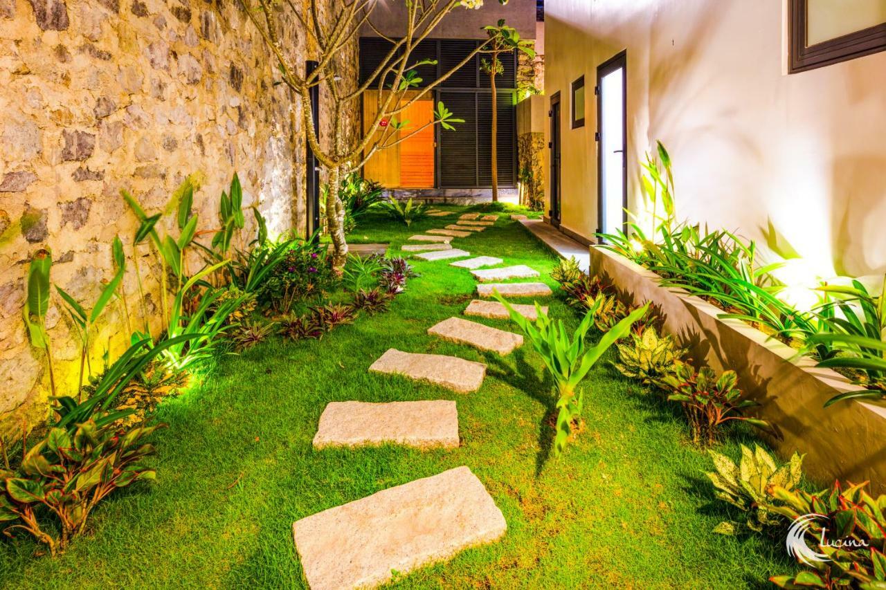 Lucina Villa Nha Trang Buitenkant foto